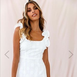 Selfie Leslie White Ruffle Sleeve Dress Small